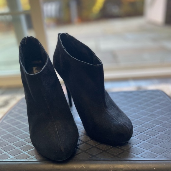 Michael Antonio Black Suede High Heel Booties – Gently Worn - Picture 5 of 6